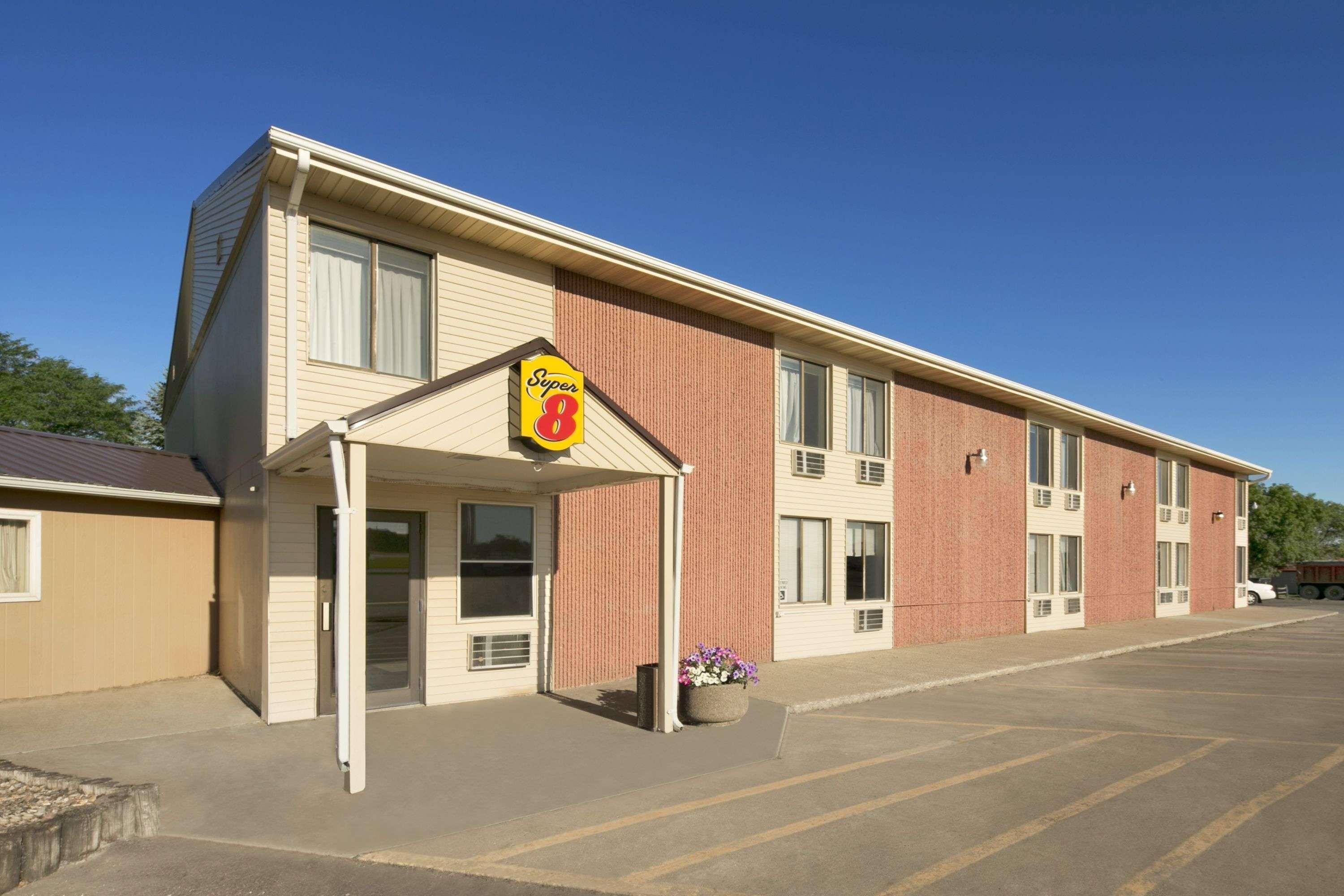 Super 8 By Wyndham Redfield Hotel Exterior foto